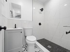 4 Julie Lane, Selden NY 11784