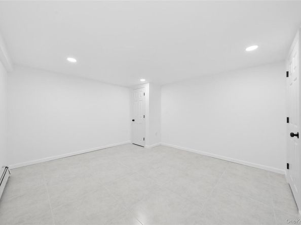 4 Julie Lane, Selden NY 11784