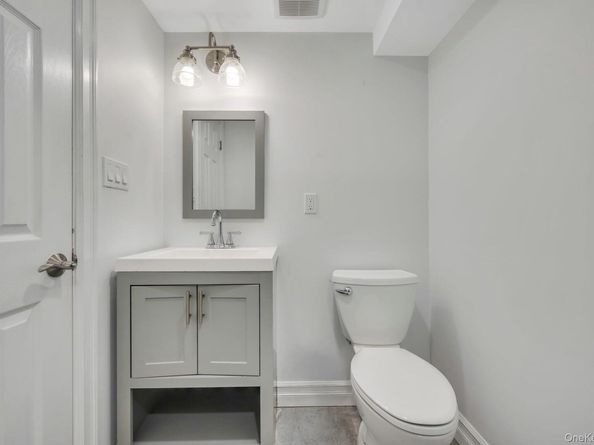 47 Pearsall Place, Deer Park NY 11729