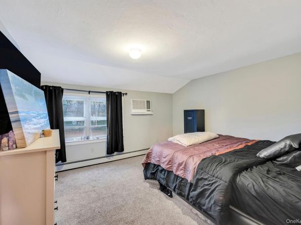 47 Pearsall Place, Deer Park NY 11729