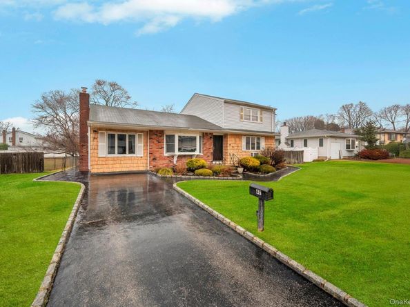 47 Pearsall Place, Deer Park NY 11729