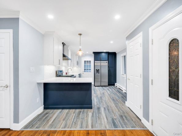 47 Pearsall Place, Deer Park NY 11729