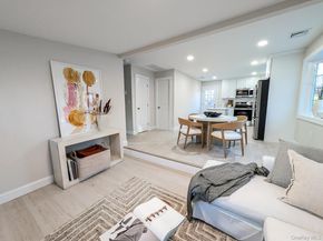 15 Short Street, Flanders NY 11901