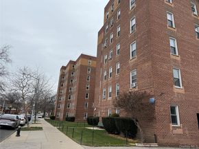 30-11 Parsons Boulevard 2T, Flushing NY 11354