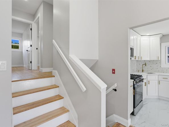 792 Glendale Road, Babylon NY 11704