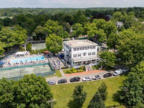 42-30 Douglaston Parkway 5C, Douglaston NY 11363
