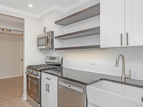 42-30 Douglaston Parkway 5C, Douglaston NY 11363