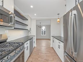 42-30 Douglaston Parkway 5C, Douglaston NY 11363