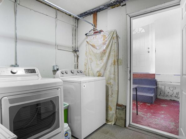 197 W 5th Street, Deer Park NY 11729