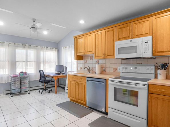 197 W 5th Street, Deer Park NY 11729