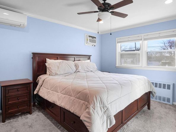 197 W 5th Street, Deer Park NY 11729