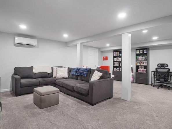 197 W 5th Street, Deer Park NY 11729