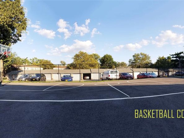 7 Terrace Circle 3D, Great Neck NY 11021