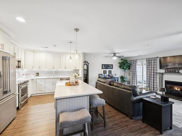 606 Sara Circle, Port Jefferson Station NY 11776