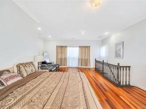 6 Regal Lane, Levittown NY 11756