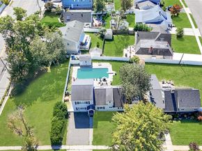 6 Regal Lane, Levittown NY 11756