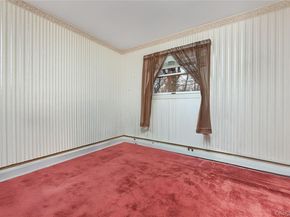 4 Danville Court, Greenlawn NY 11740