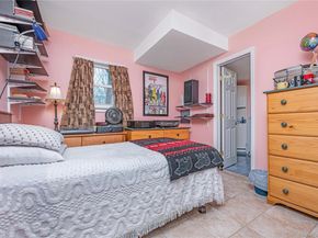 4 Danville Court, Greenlawn NY 11740