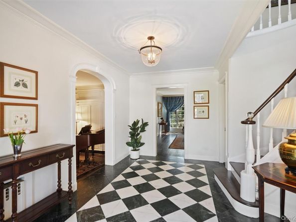 49 Moore Road, Bronxville NY 10708