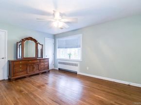 4 Conscience Bay Road, Setauket NY 11733