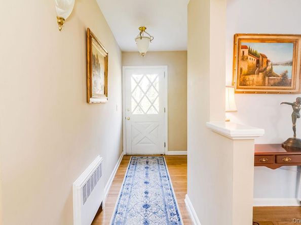 4 Conscience Bay Road, Setauket NY 11733