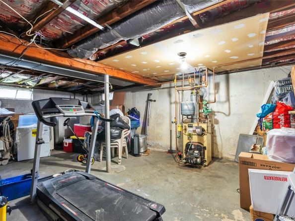 54 E 15th Street, Huntington Station NY 11746