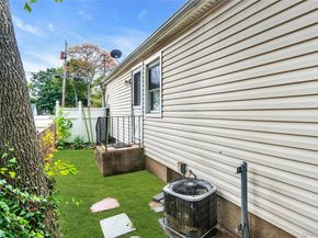 54 E 15th Street, Huntington Station NY 11746