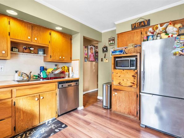 54 E 15th Street, Huntington Station NY 11746