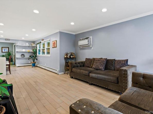 105 Hart Avenue, Yonkers NY 10704
