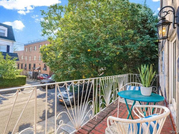 48-12 37 Street, Long Island City NY 11101