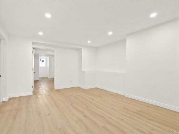 48-12 37 Street, Long Island City NY 11101