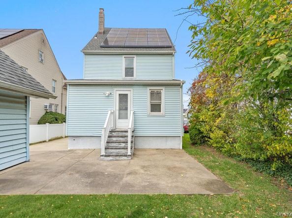 80 Munro Boulevard, Valley Stream NY 11581