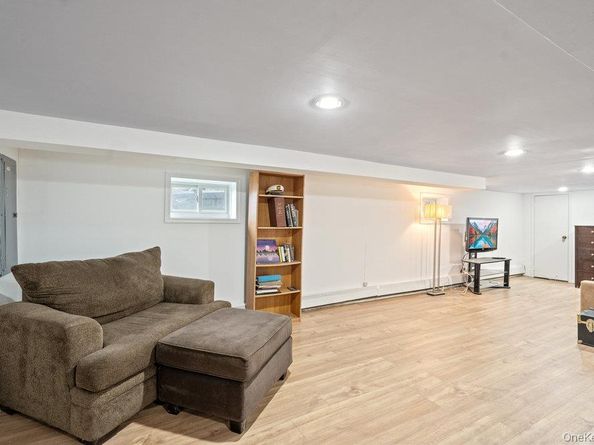 80 Munro Boulevard, Valley Stream NY 11581