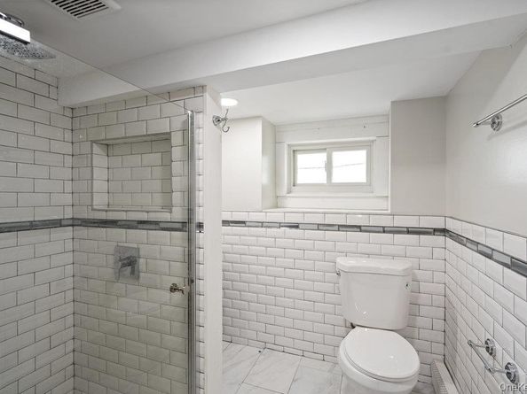 80 Munro Boulevard, Valley Stream NY 11581