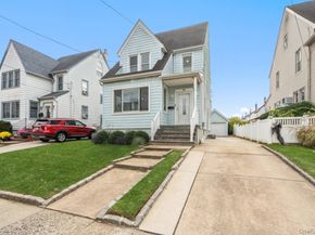 80 Munro Boulevard, Valley Stream NY 11581
