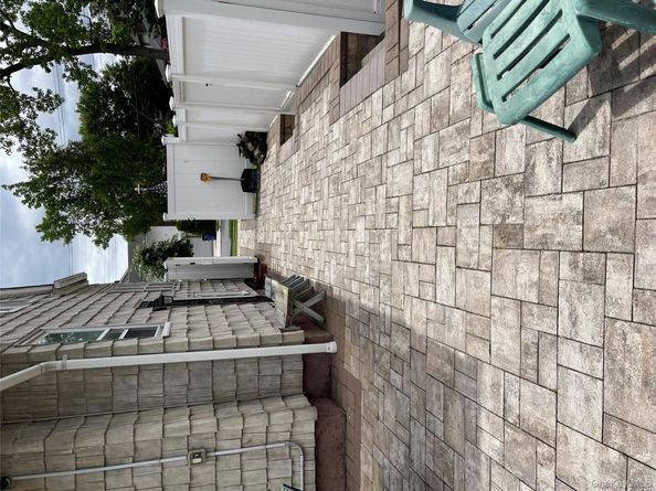 20815 38th Avenue, Bayside NY 11361