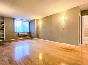 118-18 Union Tpke Apt 4B, Kew Gardens NY 11415