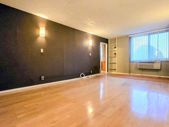 118-18 Union Tpke Apt 4B, Kew Gardens NY 11415