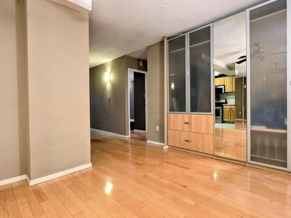 118-18 Union Tpke Apt 4B, Kew Gardens NY 11415