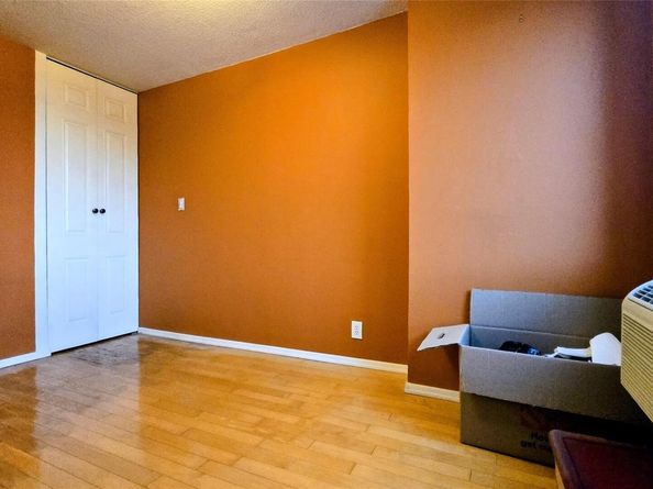 118-18 Union Tpke Apt 4B, Kew Gardens NY 11415