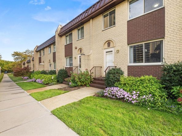 215-15 23 Avenue TH, Bayside NY 11360