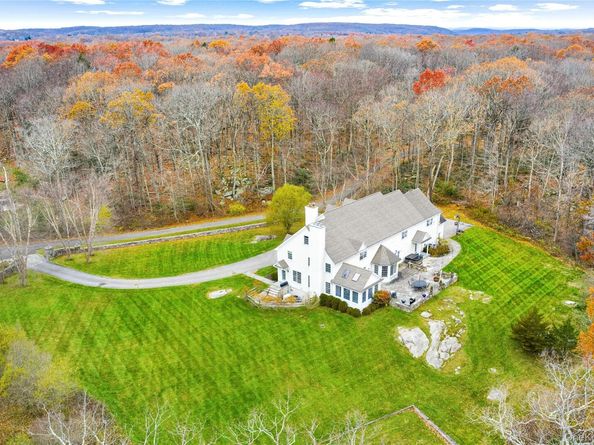 11 Lost Nations Road, Pound Ridge NY 10576