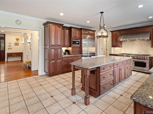 11 Lost Nations Road, Pound Ridge NY 10576