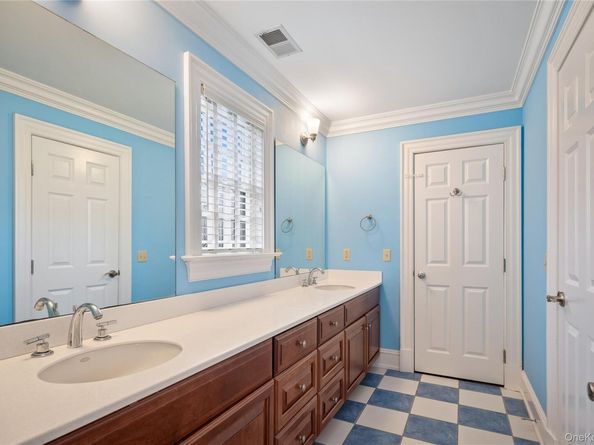 11 Lost Nations Road, Pound Ridge NY 10576