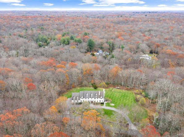 11 Lost Nations Road, Pound Ridge NY 10576