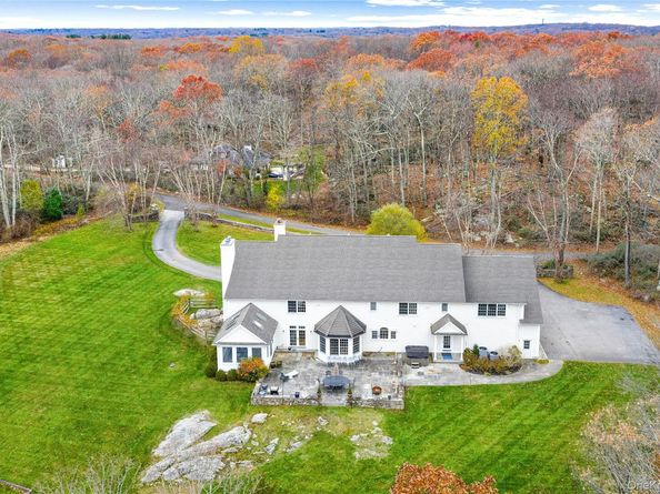 11 Lost Nations Road, Pound Ridge NY 10576