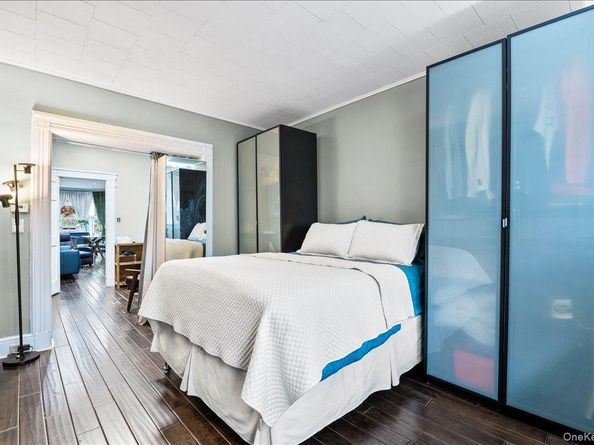 68-15 64th Place 2FAM, Ridgewood NY 11385