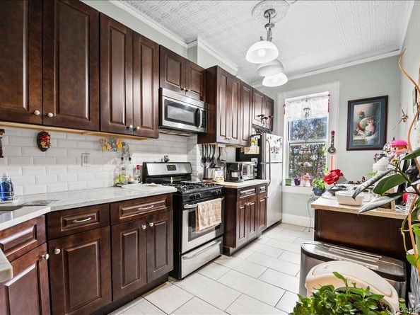 68-15 64th Place 2FAM, Ridgewood NY 11385