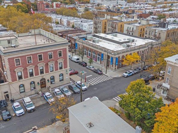 68-15 64th Place 2FAM, Ridgewood NY 11385