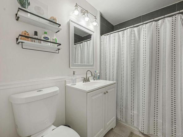 21 Glen Hollow Drive G2, Holtsville NY 11742